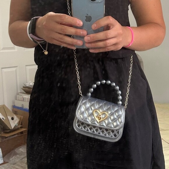 Grey Micro Purse w Metal Chain Crossbody - Picture 5 of 5